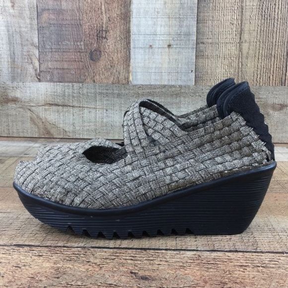 Bernie Mev Black Metallic Woven Wedge Pumps - Picture 6 of 11